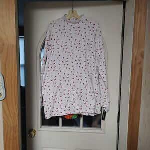 New Hasting & Smith White With Cardinals Long Sleeved Top Women's 3X